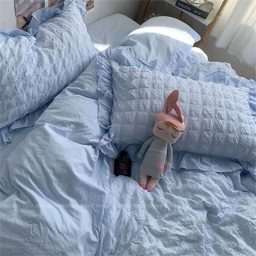 INS Girl Blue Bedding Sets Solid Color Seersucker Ruffles Lace Kawaii Soft Sheet Woman Duvet Pillow Covers Quilt Cover H260312