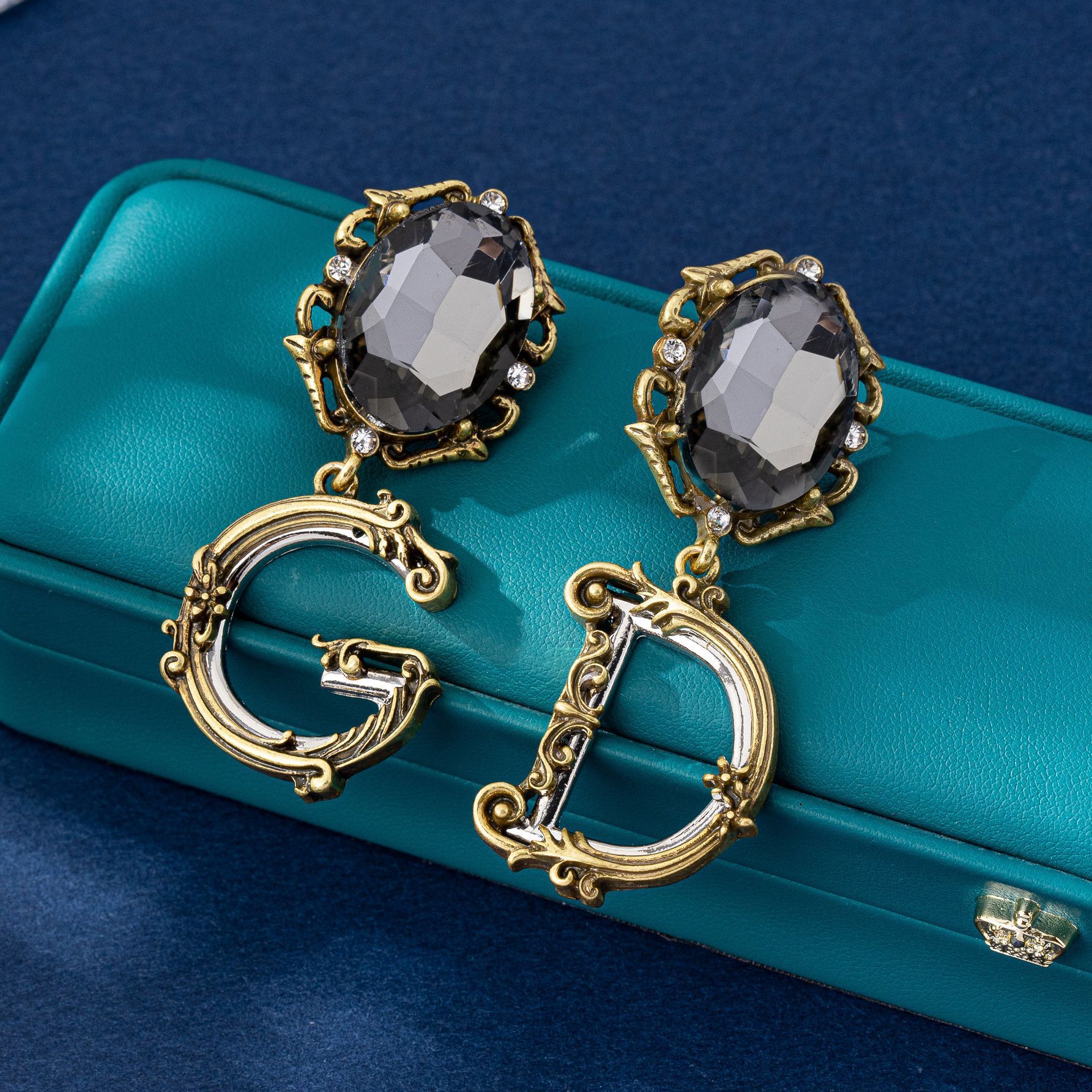 Luxury Brand Designer Jewelry Luxury Brand Designer Jewelry Vintage Crystal Palace Style Retro Earrings For Women, Hong Kong Style Light Luxury Exagge