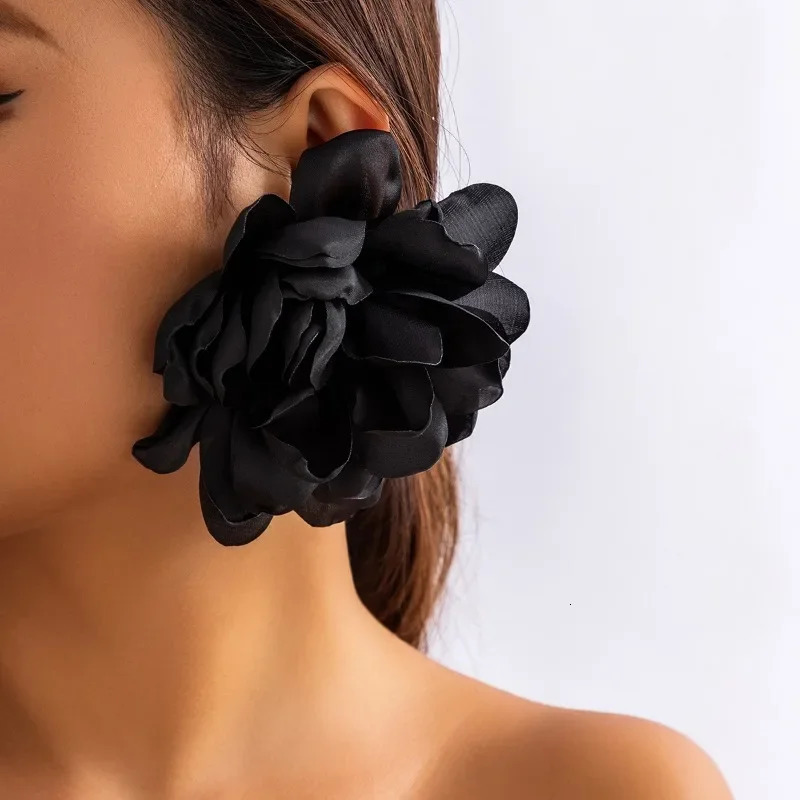 Exaggerated Big Flower Stud Earrings For Women Fluffy Fabric Petal Earring Romantic Party Wedding Trend 2023 Jewelry 260309