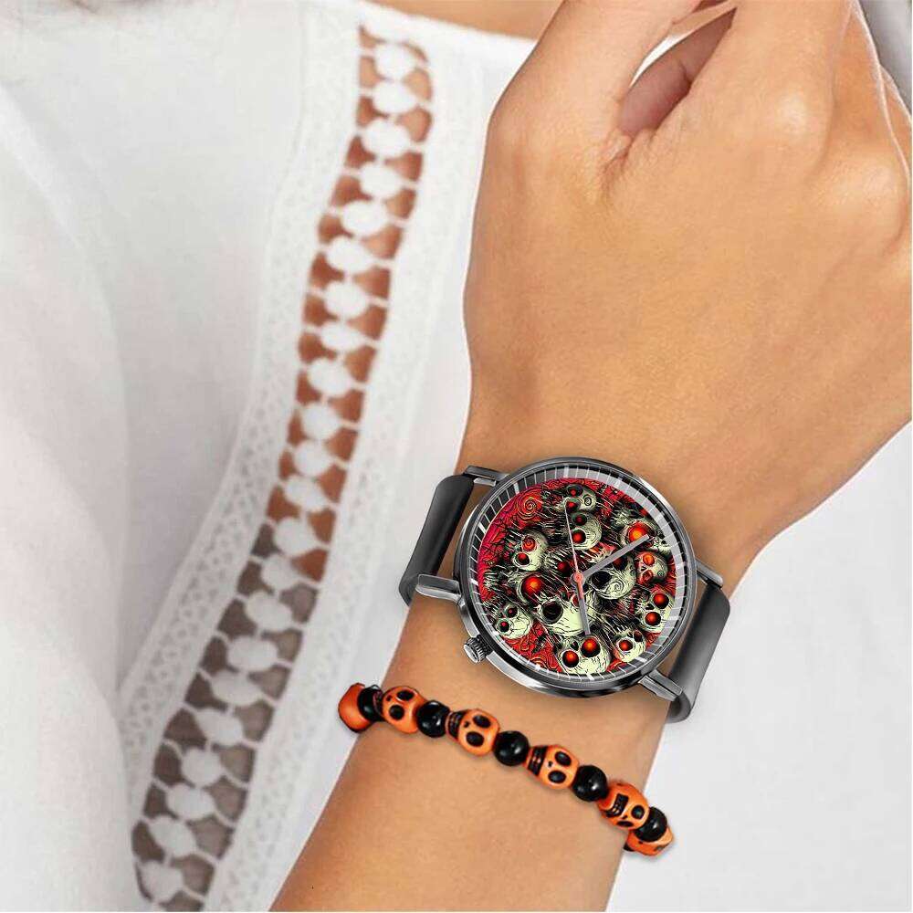 Women's Watch 2025 New Halloween Skull Style Design Quartz Watches Fashion Black Silicone Men's Simple Clock Wristwatch