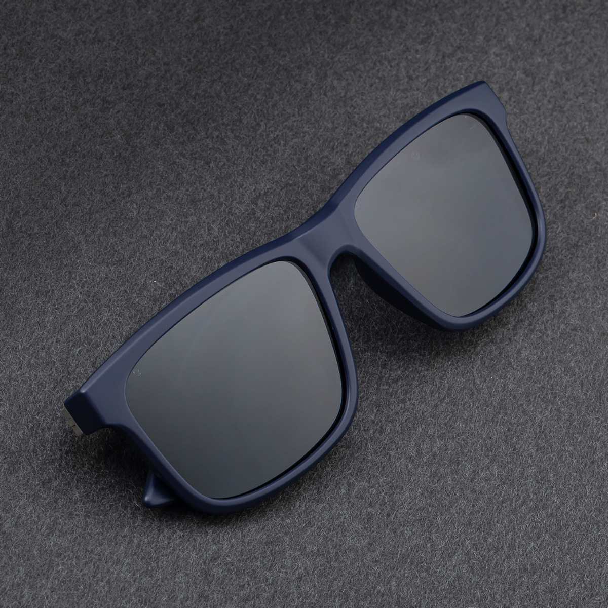 2026 New Fashion Square Frame Polarized Unique PC Temple Outdoor Sun Protection Sunglasses for Men,