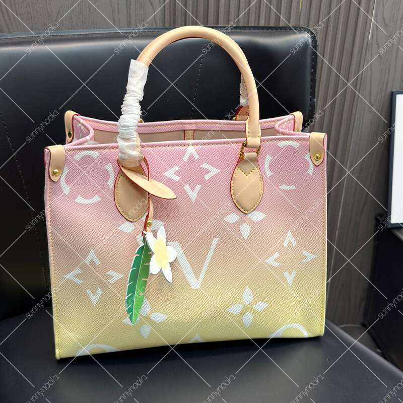 Designer Handbag Women Shoulder Bag Color Gradient Fashiontote Bag Lightweight Durable Coated Canvas Large Capacity High Quality Fashion Bags Daily Commuting Bag