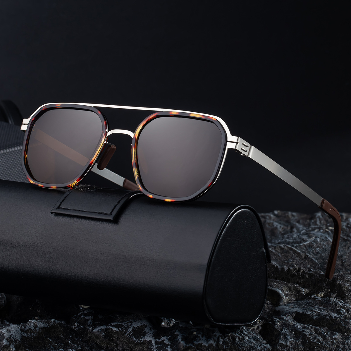 Polarized driving sunglasses for men, 2026 new fashion square frame sunglasses, men's double-beam outdoor sun protection glasses