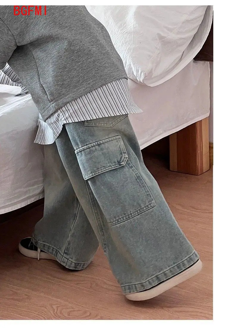 Korean Childrens Jeans Loose Straight Pants Wide Leg Cargo for Boys Girls Spring Autumn Kids Denim Pocket Trousers 260311