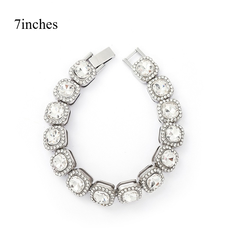 Charming Golden Halo Oval Chain Bracelet With Minimalist Design Perfect For Layering And Gift Giving Fashionable Exquisite Bracelets