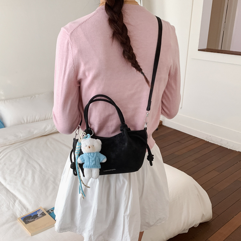 Elegant women's bucket shaped bag spring new retro casual commuting multifunctional shoulder bag crossbody bag handbag designer bag