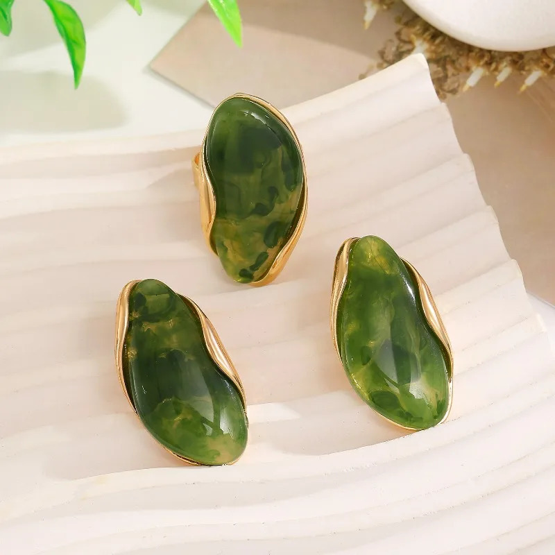 Irregular Maillard Oval Earrings Trendy Earring Wholesale Fashion Temperament Womens Highend Cocktail Party Jewelry 260309
