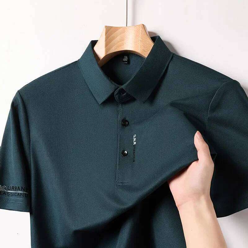 New Men's Business Casual Short Sleeved with Badge Solid Color Polo Shirt Fashionable Breathable Comfortable Versatile Top 26H0312