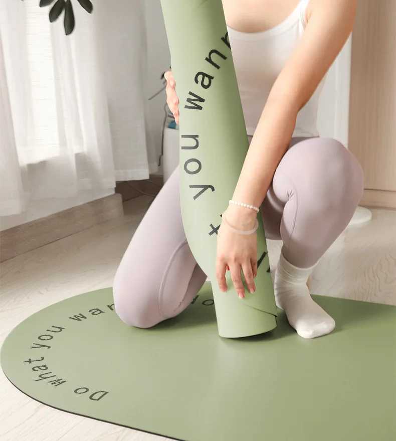 Curved Oval Yoga Mat Brown Non-Slip Eco-Friendly Natural Rubber Fitness Mat M260312