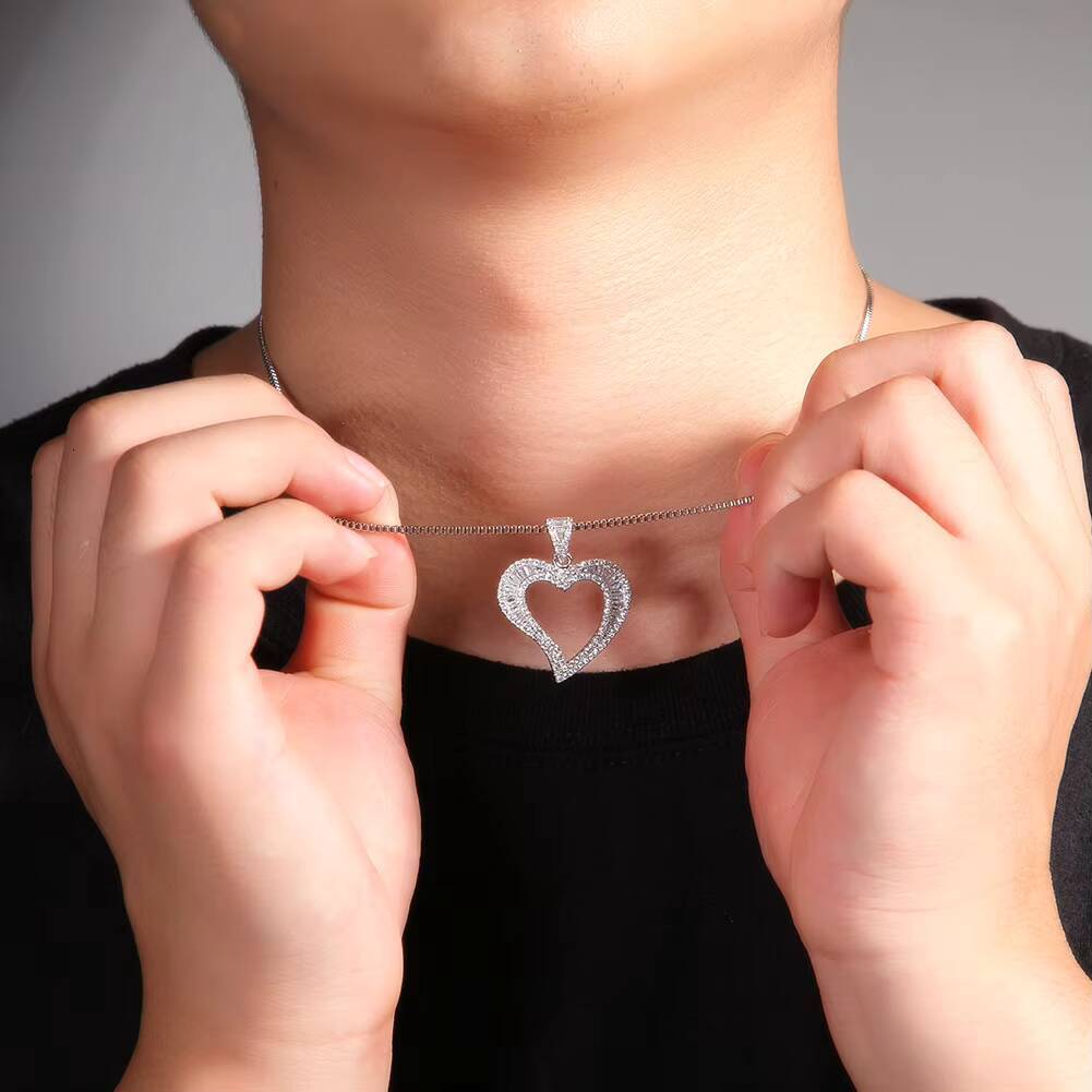 Mini Hollow Heart Pendant Iced Out Bling Charm With Box Chain Statement Necklace Men Women Hip Hop Chains for Jewelry Gift
