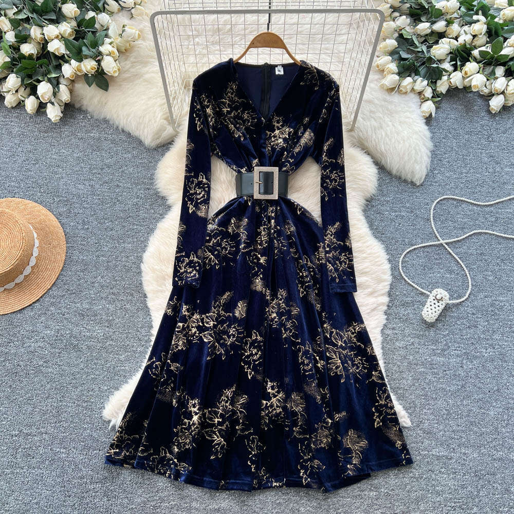 Designer high-end elegant women's dress 2026 autumn/winter French new a20 fashion lace up velvet print