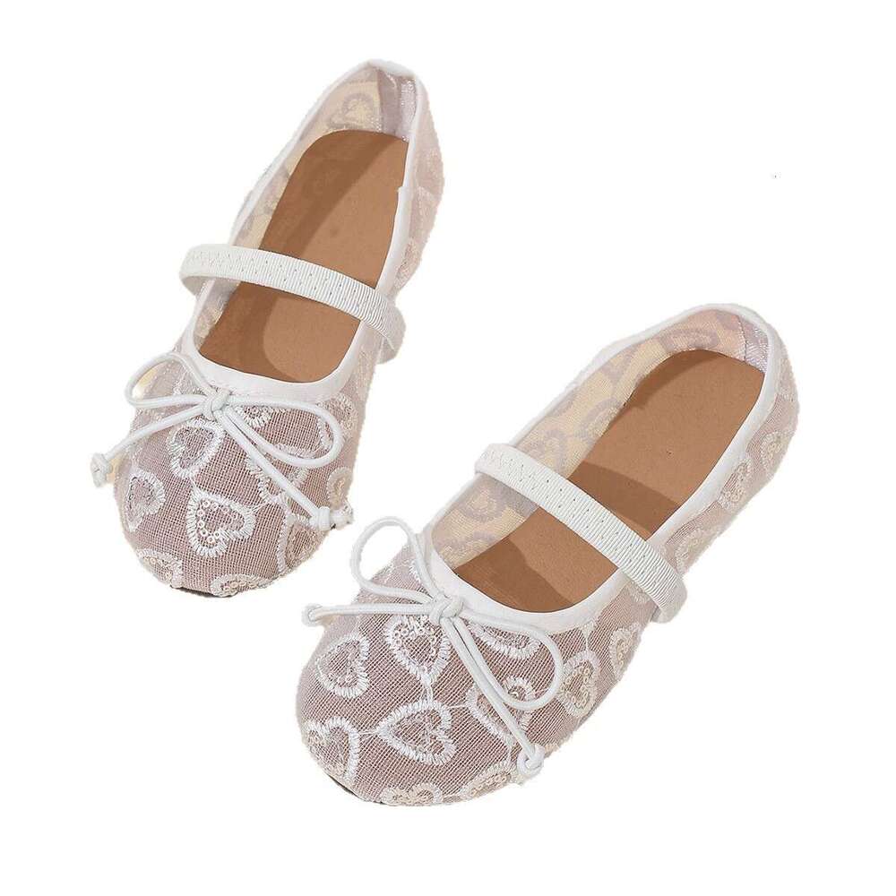 Summer elastic straps for girls, flat embroidered heart-patterned mesh shoes, fashionable, elegant, cute, with bowknot, children's shoes 8158