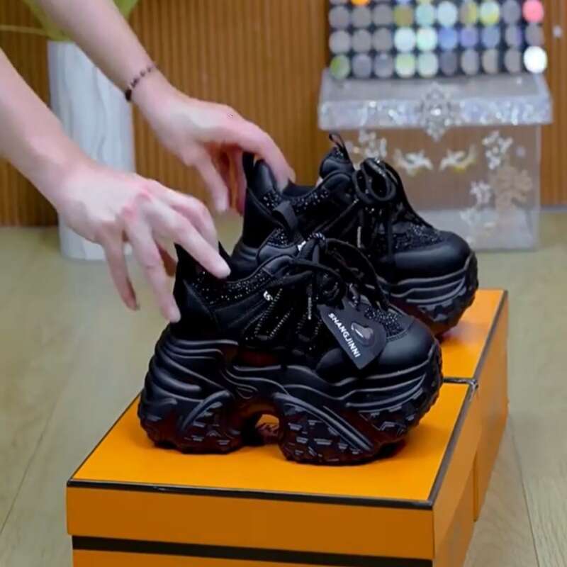 Popular thick-soled height-increasing dad shoes for women, new spring autumn 2025 platform sports casual shoes, wholesale and dropshipping