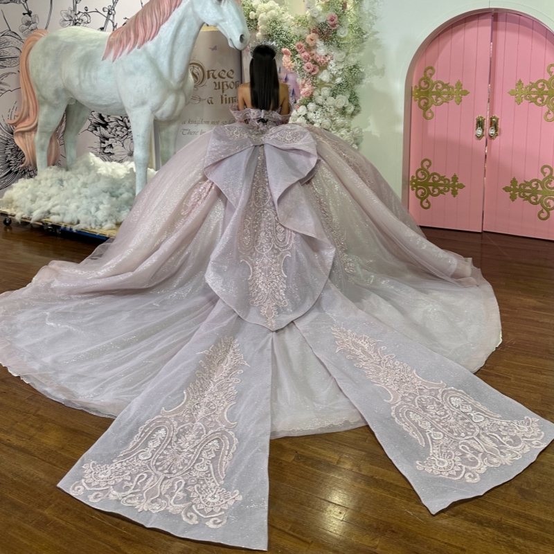 Light Pink Shiny Ball Gown Quinceanera Dresses 2026 Applique Lace Beading Crystal Tull Bow Corset Off Shoulder Sweet 16 Dress Years Vestidos De 15 Ano