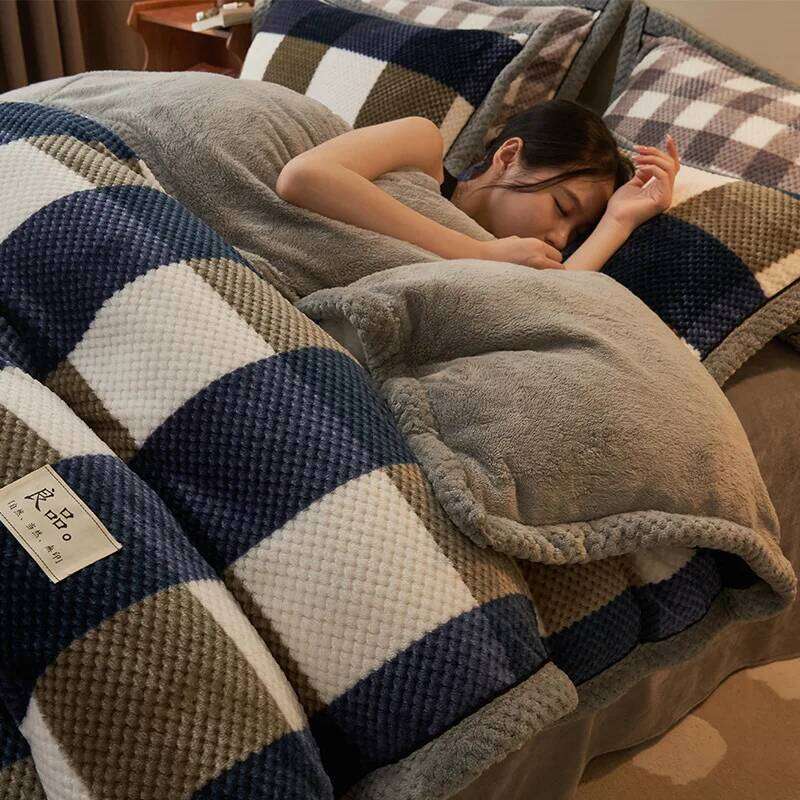 2025 new milk four-piece for winter warmth double-sided thickened bean velvet student dormitory three-piece set H260312