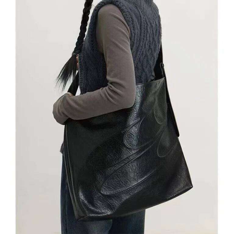 Black Minimalist Oil Wax Tote Large Capacity PU Handbag Pad Clothing Storage Stylish Cool Men Women Street Shoulder Bag