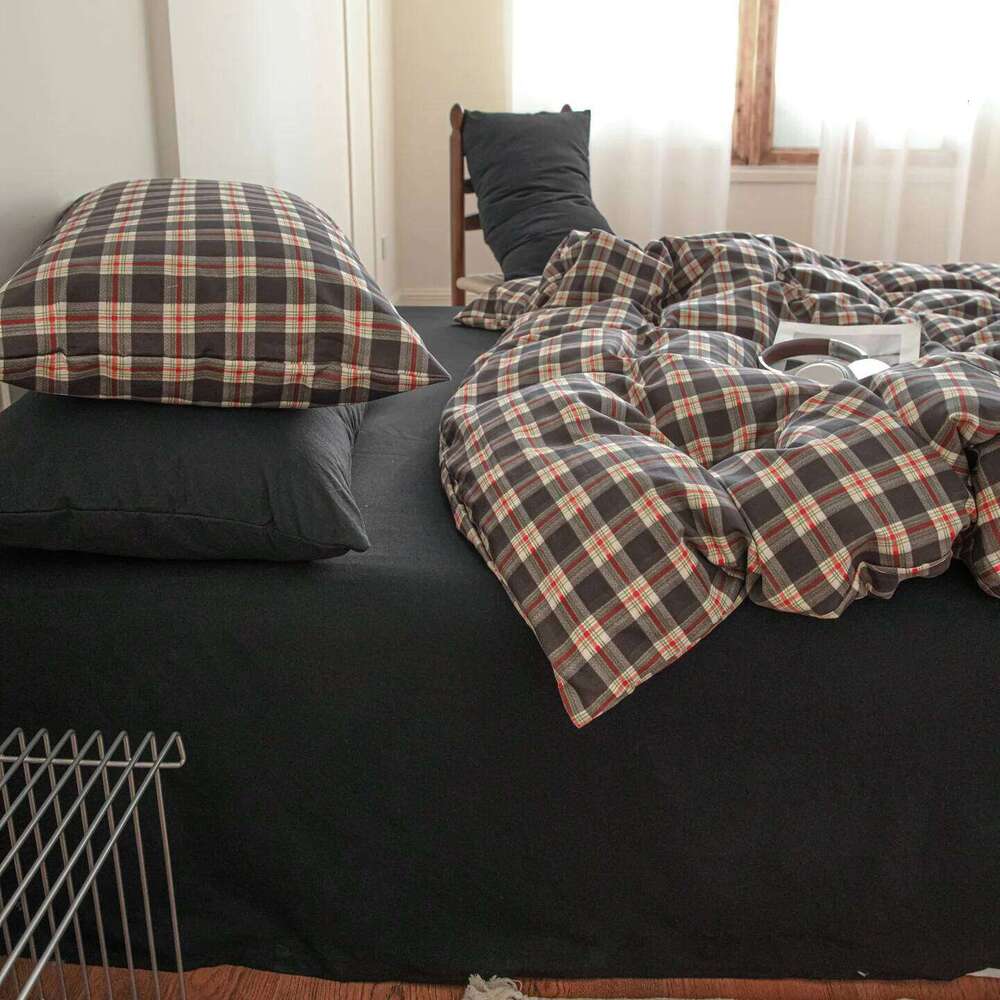 Vintage Style Plaid Bedding Sets 2025 New Soft Bed Sheet Set Woman Duvet For Girls With Pillow Covers Quilt Cover H260312