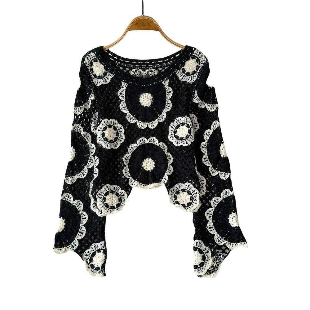 2026 autumn and winter bohemian retro casual a20 multifunctional loose hollow crochet tassel knitted long sleeved cardigan