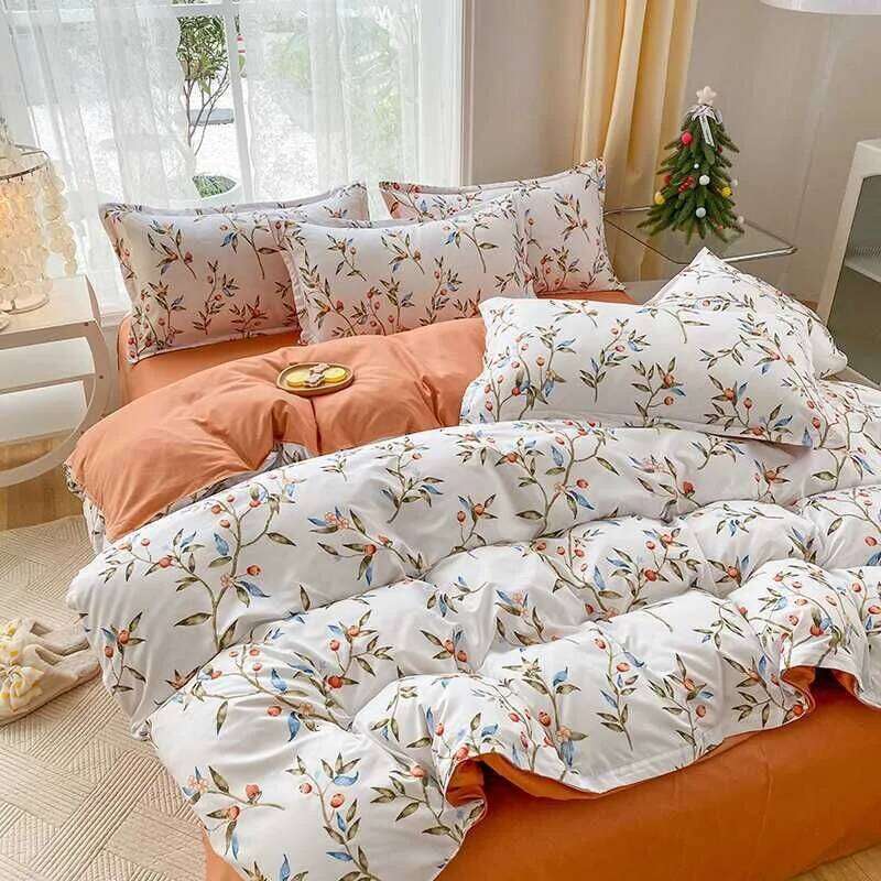 Soft Delicate Floral Pattern Styles Duvet Cover and Four Piece Sheet Set with Washed Cotton Bedding on The Bed H260312