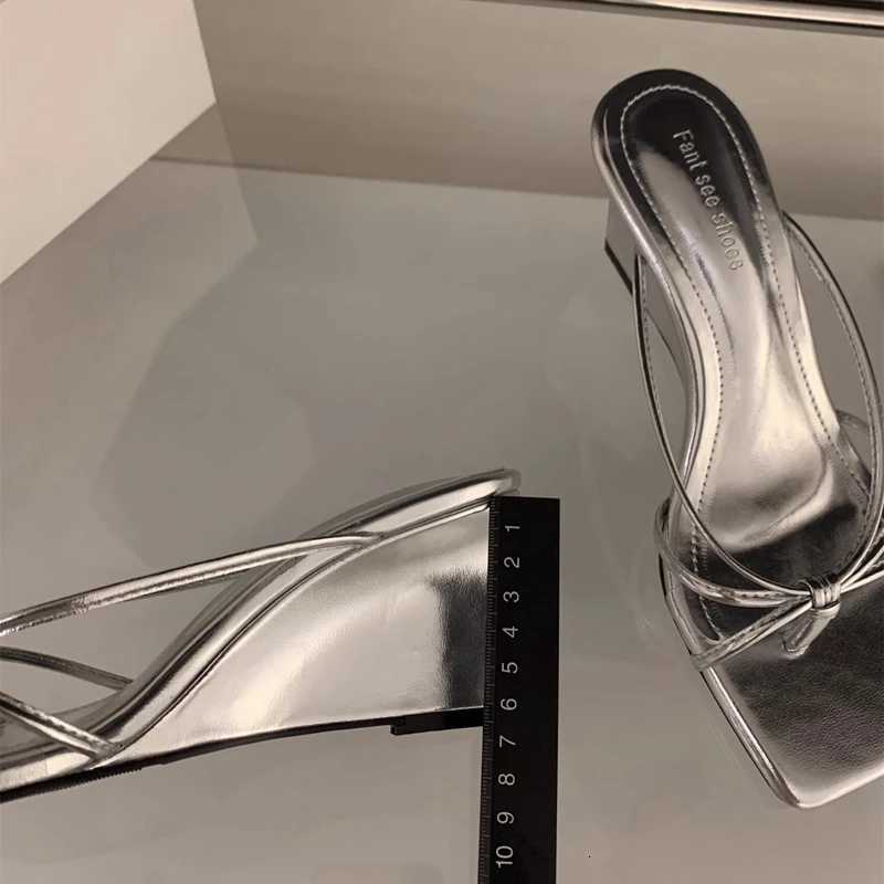 SUOJIALUN Summer New Women Slipper Fashion Narrow Band Ladies Elegant Sandal High Weadge Heel Outdoor Elegant Slides K260312
