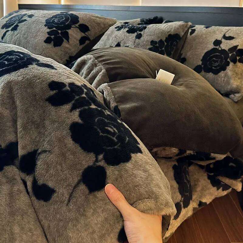 Four-piece Set Thickened Thermal Flange Coral Fleece Class A Leopard Print Rabbit Plush Quilt Cover Pillowcase Bed Sheet H260312