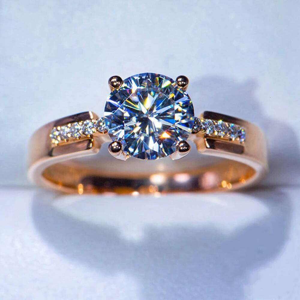 Huitan 2022 Hot Wedding Bands Women's Inlaid AAA Cubic Zirconia Silver Color/Gold Color Engagement Rings for r H260312