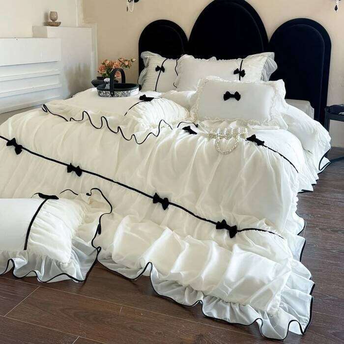 Ins Princess Style Bedding Sets Ruffle Lace Bow Quilt Romantic Bedclothes Decor Woman Girls Bedroom Duvet Cover 4pcs 2025 H260312