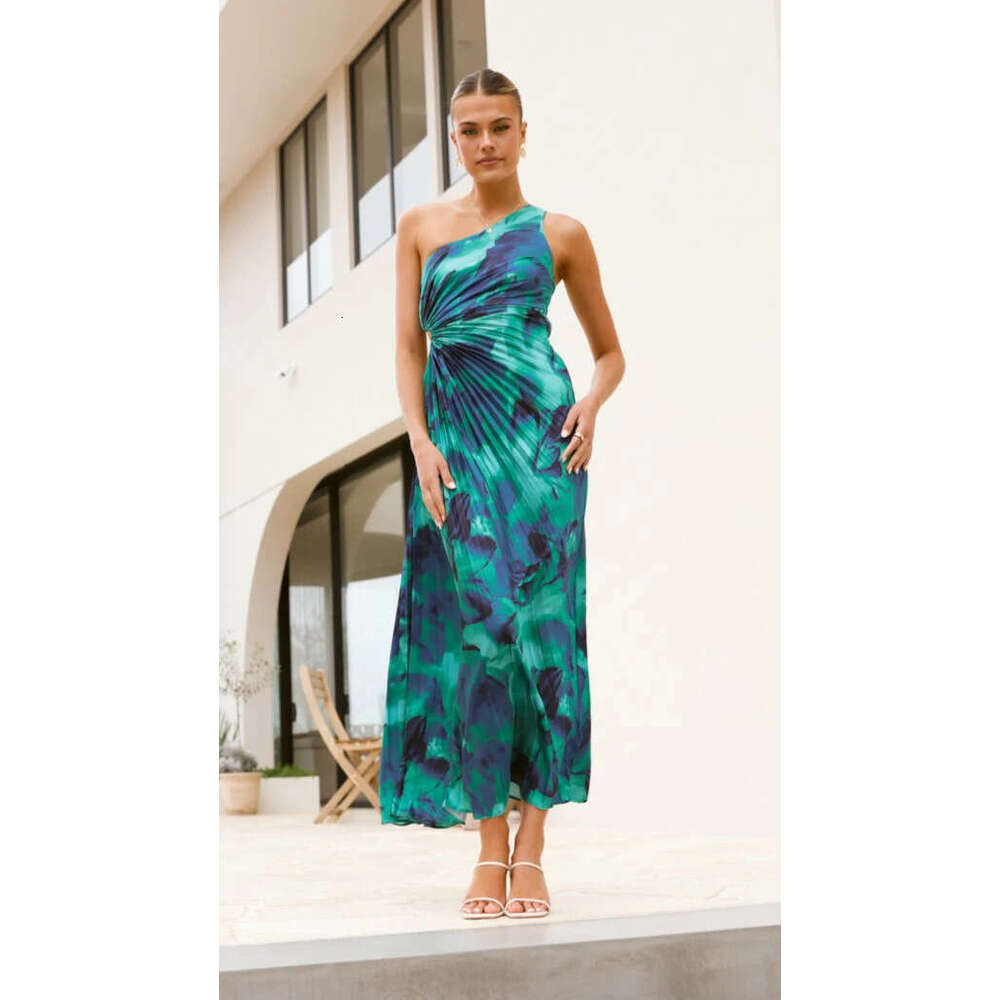 In stock, 2025 European and American style cross-border new sexy one-shoulder sleeveless printed pleated dress