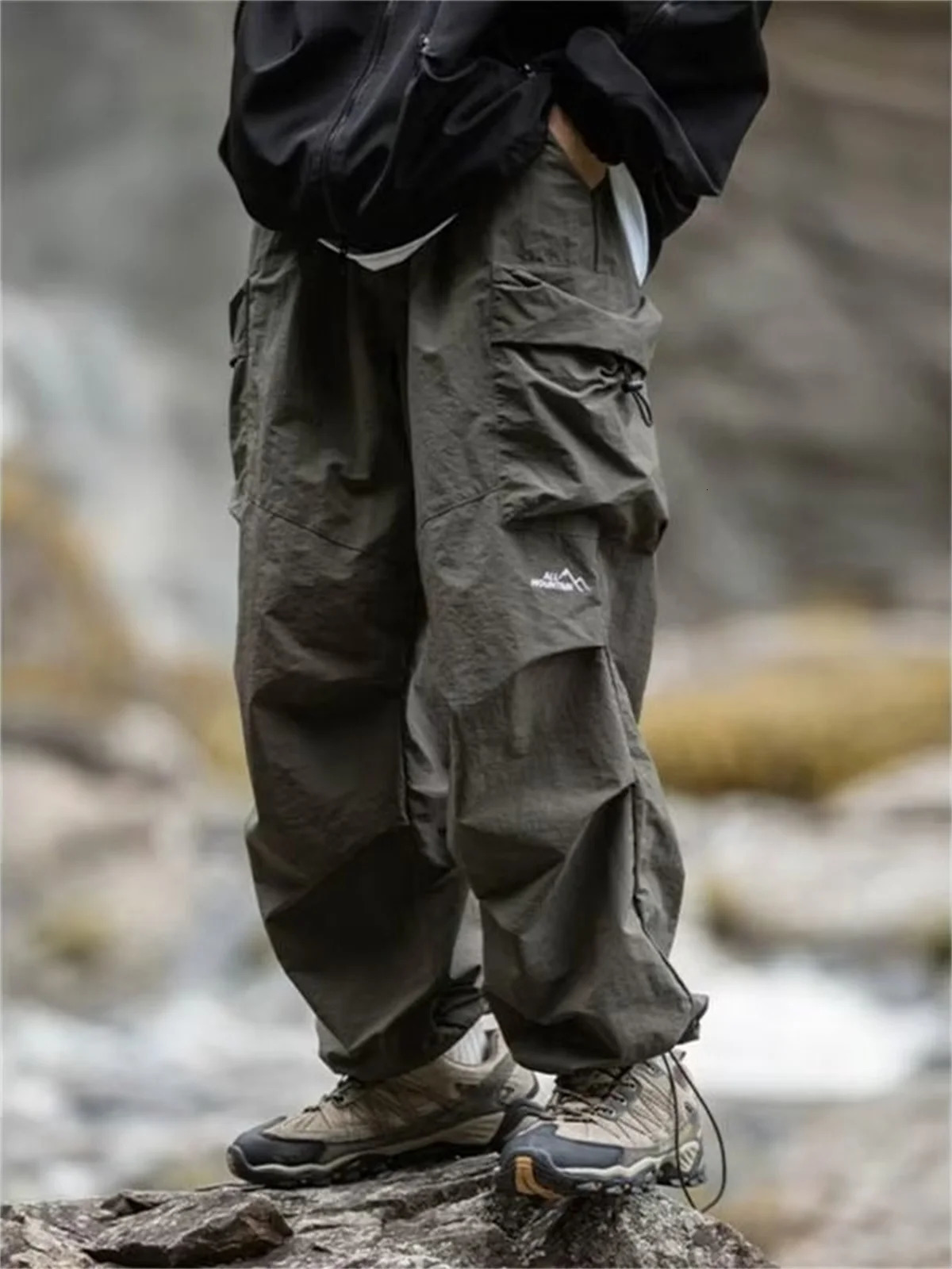 Mens Spring and Autumn Waterproof Hip Hop Mountaineering Pants Casual Harajuku Work Pants Black Cargo Outwear Pants 260311