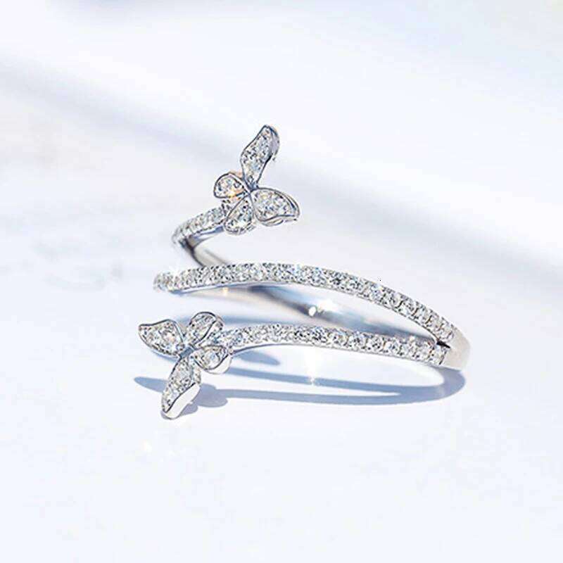 Huitan Exquisite Butterfly Rings for Women Inlaid Bling Cubic Zirconia Temperament Female Accessory Fashion Jewelry H260312