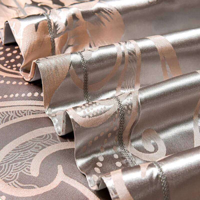New 4Pcs European Satin Jacquard Bedding Four Season Universal Skin Friendly Cozy Duvet Set Double Couple Size Bedclothes H260312