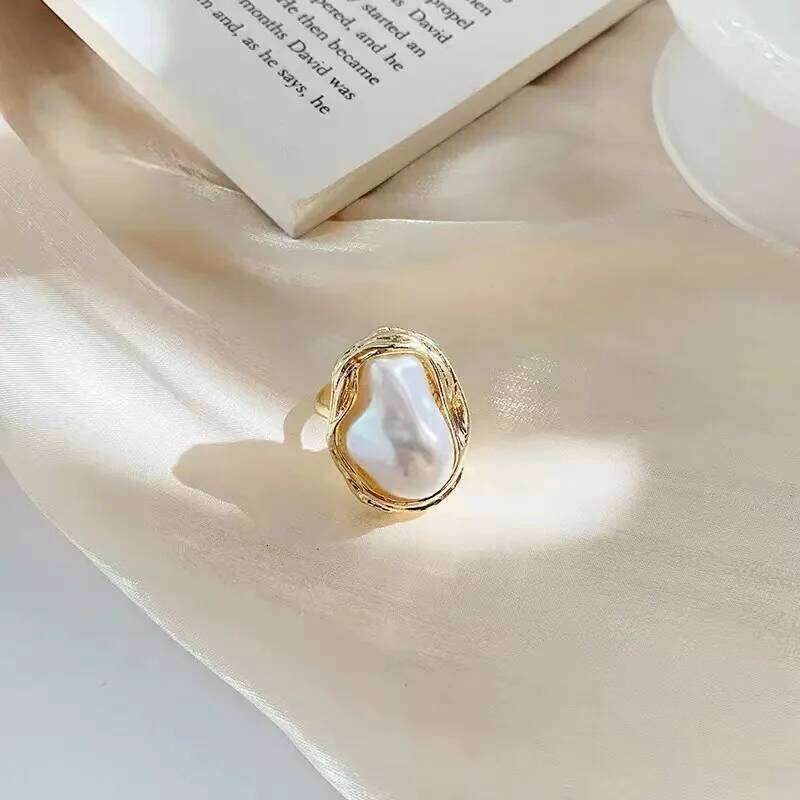 2025 Cross-Border Retro New Simple Rrregular Baroque Imitation Pearl Personality Ladies French Ring, Suitable For Charming Intel H260312