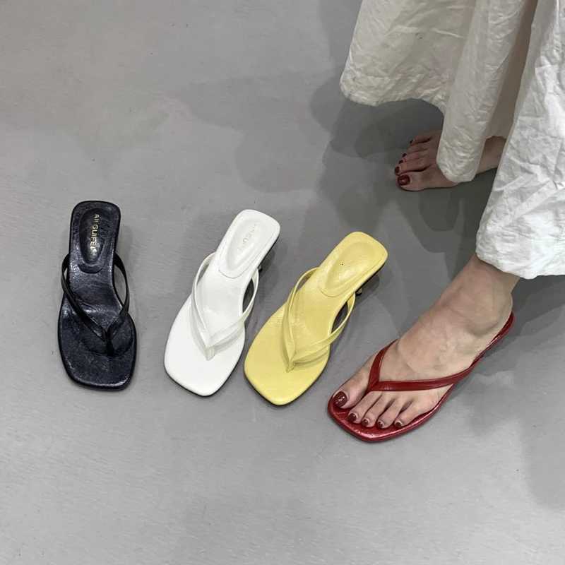 SUOJIALUN 2025 Summer New Women Slipper Fashion Narrow Band Slip On Flip Flop Shoes Square Med Heel Dress Slides Shoes K260312