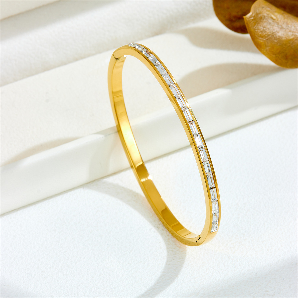 Luxury Brand Designer Jewelry New Fashion Square Diamond Bracelet European And bracelet American Light Luxury Design High-End Elegance For Women