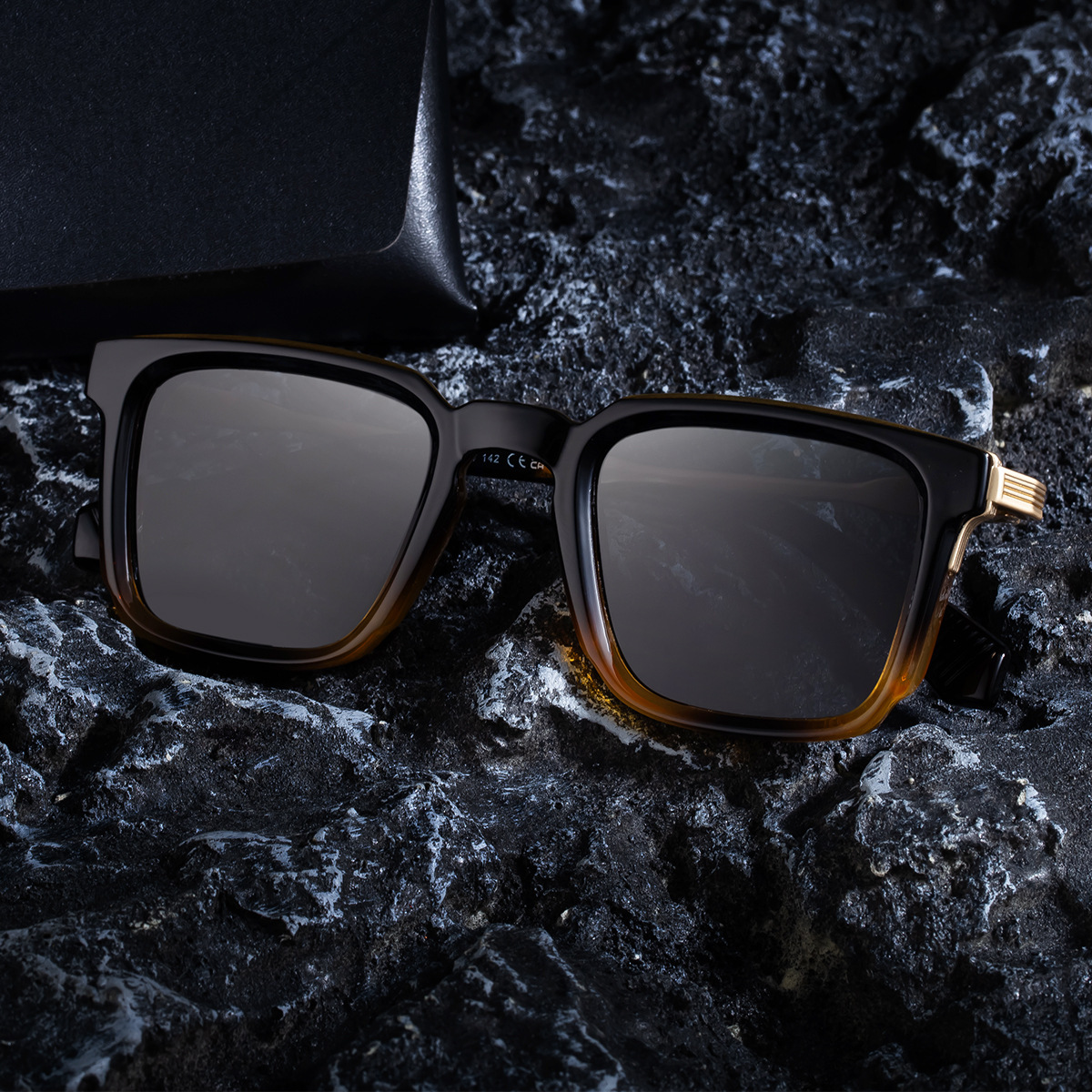 2026 New Fashion Square Polarized Unique Outdoor Trendy Sun Protection Sunglasses for Men,
