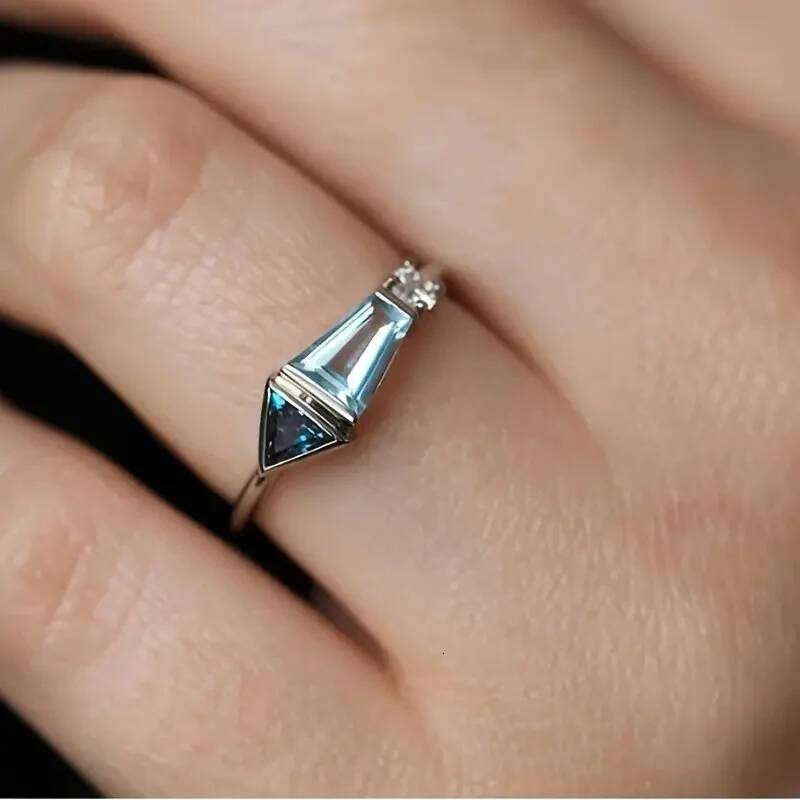 Personalized Trend Geometric Inlaid Zirconia Women's Rings Niche Vintage Design Ethnic Holiday Accessories Gifts H260312
