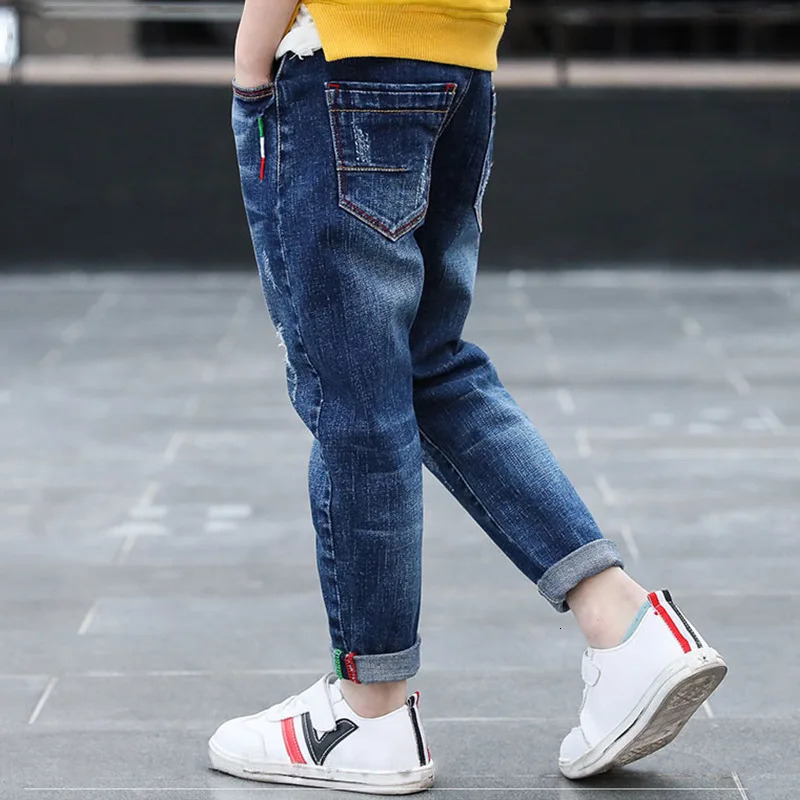 312 Years Spring Autumn Teenger Boys Jeans Slim Fit Style Casual Long Trousers For Kids Handsome Children Birthday Present 260311