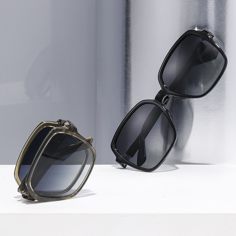 2026 New Fashion Large Frame Polarized Folding Sunglasses for Women, Trendy High-End Wholesale