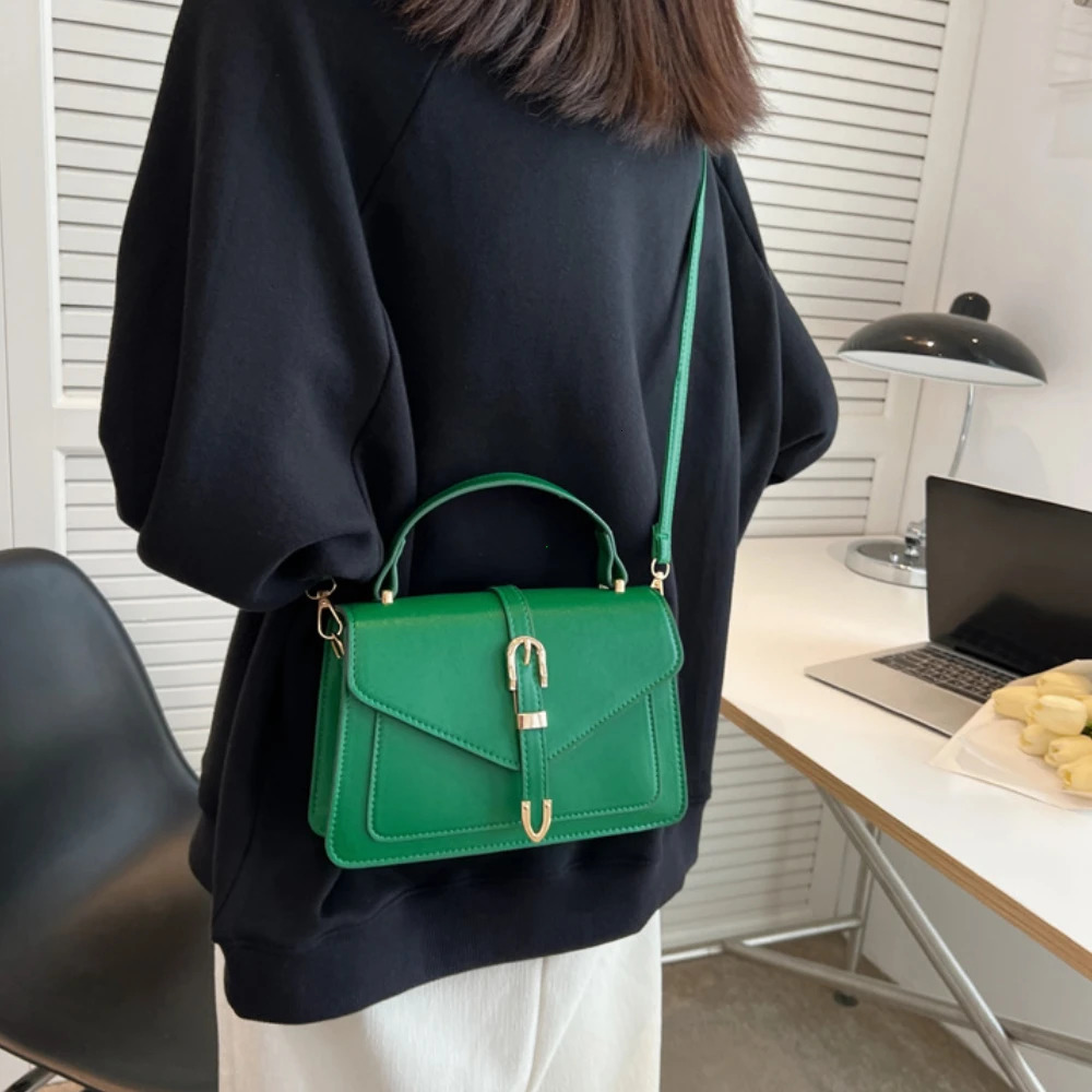 Fashionable Minimalist Crossbody Bag with Top Handle and Flap for Women Solid Color Square Purse Simple n Womens 260227