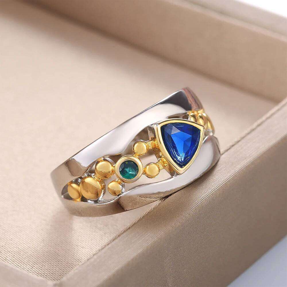 Huitan Women Ring Jewelry Unique Triangular Green Stone Anniversary for Female Mothers Birthday Gift Fashion Finger Rings H260312