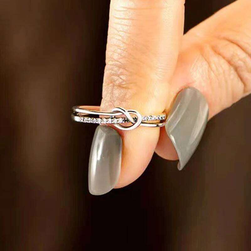 Huitan Dainty Wedding Ring Lady Delicate Jewelry with Bright Zirconia Trendy Silver Color Finger Accessories for Engagement H260312