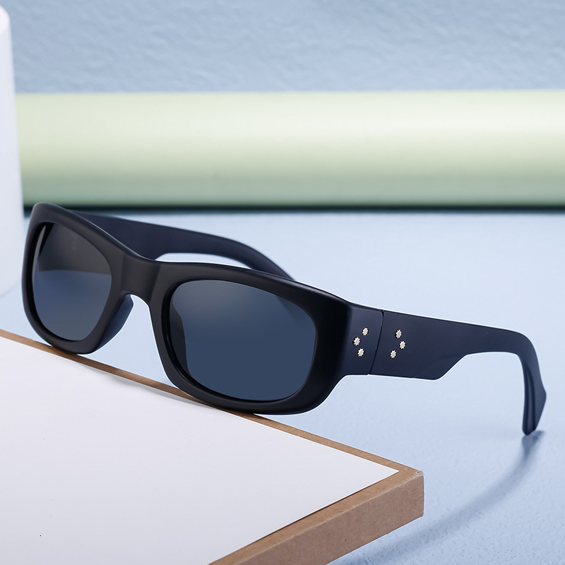 fashion polarized sunglasses for men, sports windproof sunglasses, trendy men's wholesale cycling glasses
