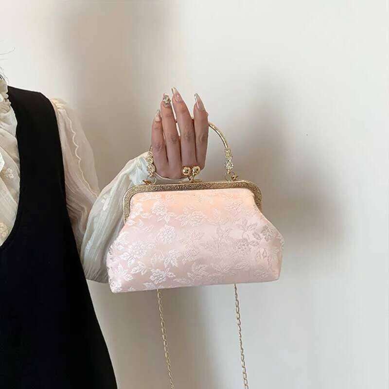 Clasp Frame Embroidery Chinese Style Purse Large Capacity Hanfu Shell Handbag Polyester Luxury Ladies Clutch Bag Girls tote bag shoulder bag Xiu Lai S