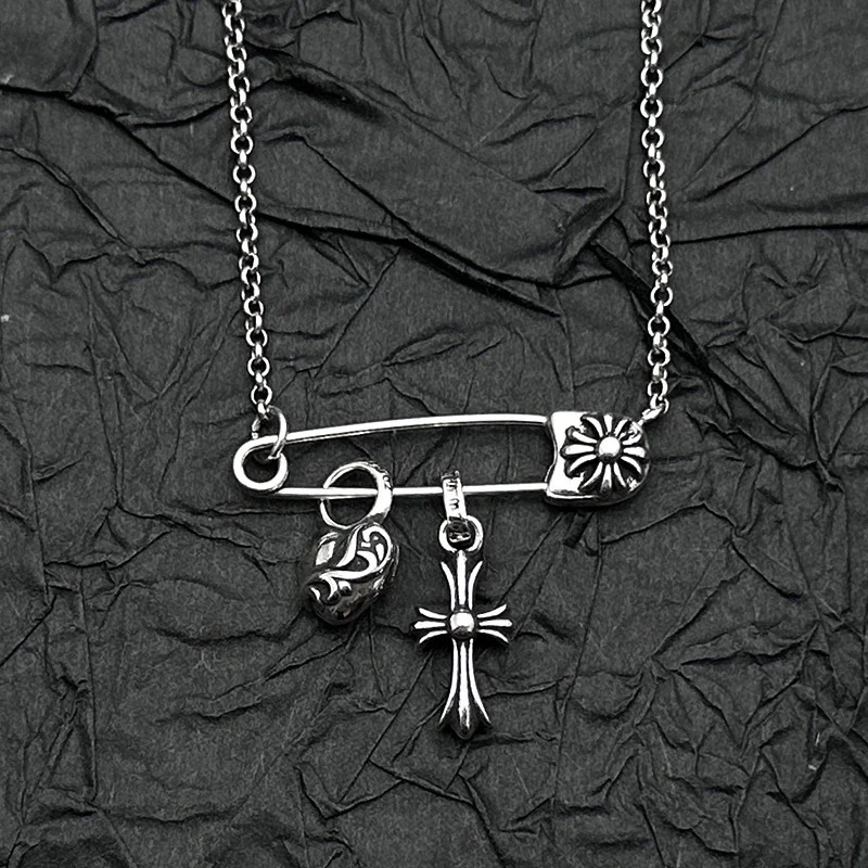 S925 Sterling Silver Retro and Old Peach Heart Cross Pin Necklace European and American Mens and Womens Personalities 260311