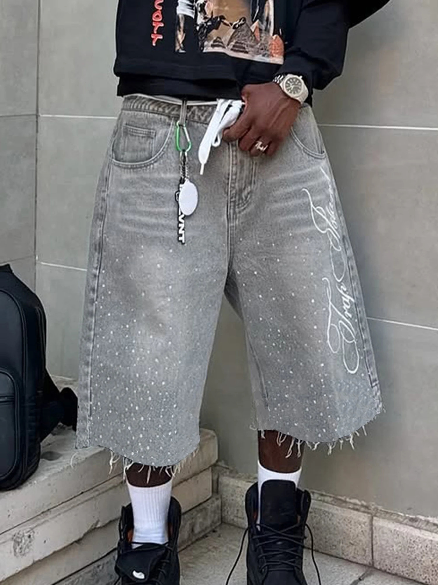 Men s Stylish Knee-Length Denim Shorts with Embroidered and Rhinestone Detailing for Summer Casual Wear 260310