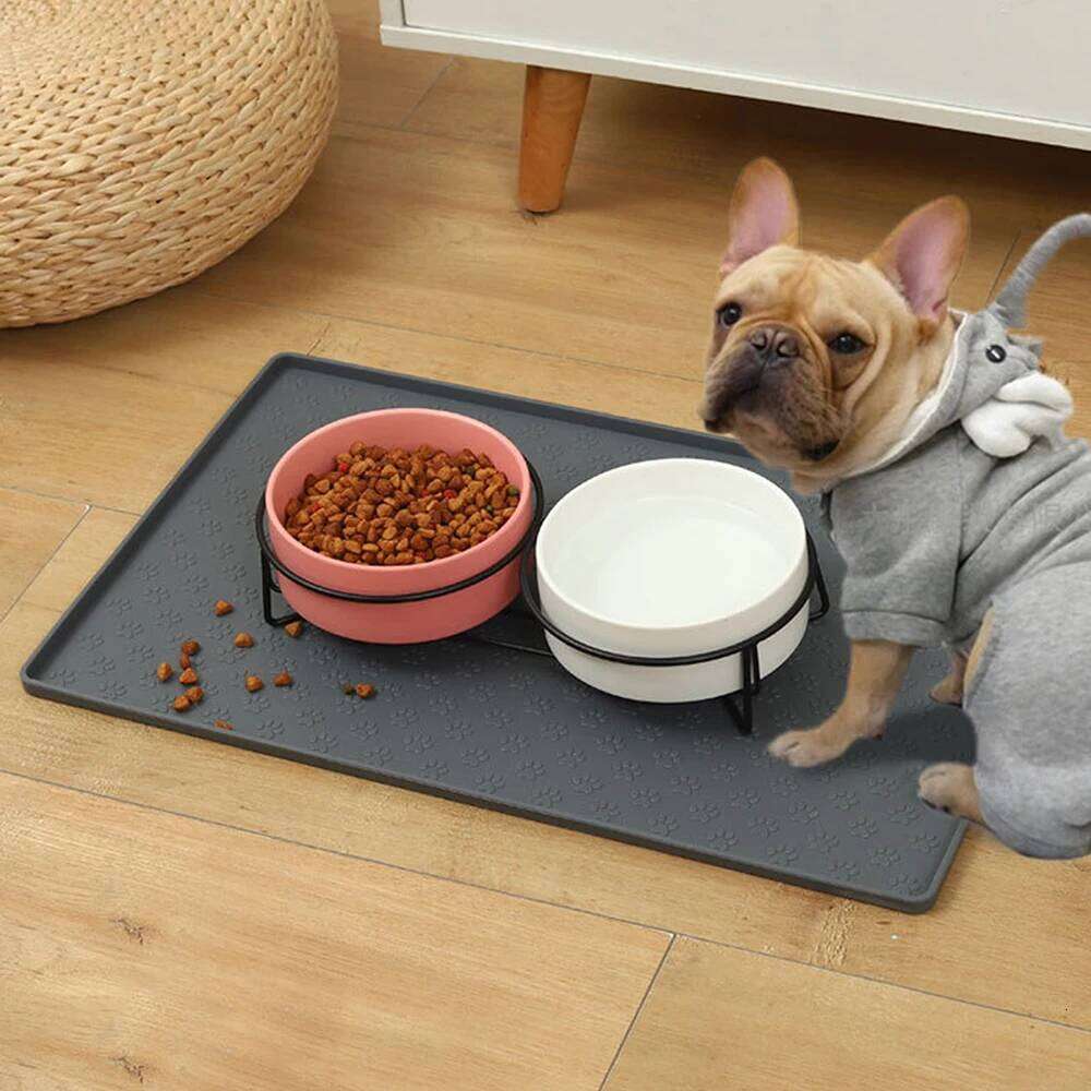 1PC Silicone Eating Mat Paw Print Modeling Leak-Proof Spill-Proof Easy To Clean Cat And Dog Pet Mat. 26Y0312