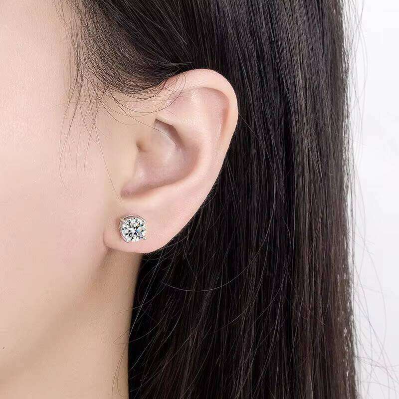 0.5-3ct D Color Fashion Round Earring Moissanite Stud Earrings for Women