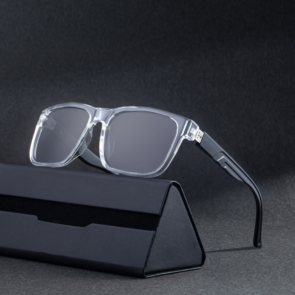 2026 New Fashion Square Polarized Retro Large Frame PC Leg Sun Protection Sunglasses for Men,