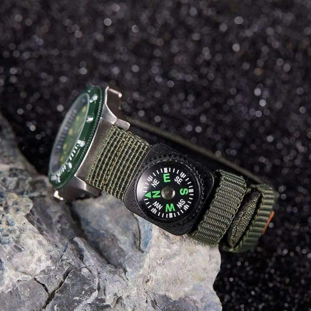New Fashionable Minimalist Man Luminous Canvas Strap Compass Mountaineering Men's Quartz Watch relojes para hombres