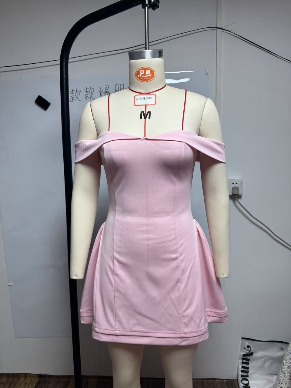 Basic & Casual Dresses Elegant Solid Color Off-shoulder Mini Dress Women Fashion One Shoulder Pleated Short Dresses 2026 Summer New Daily Dating Gowns
